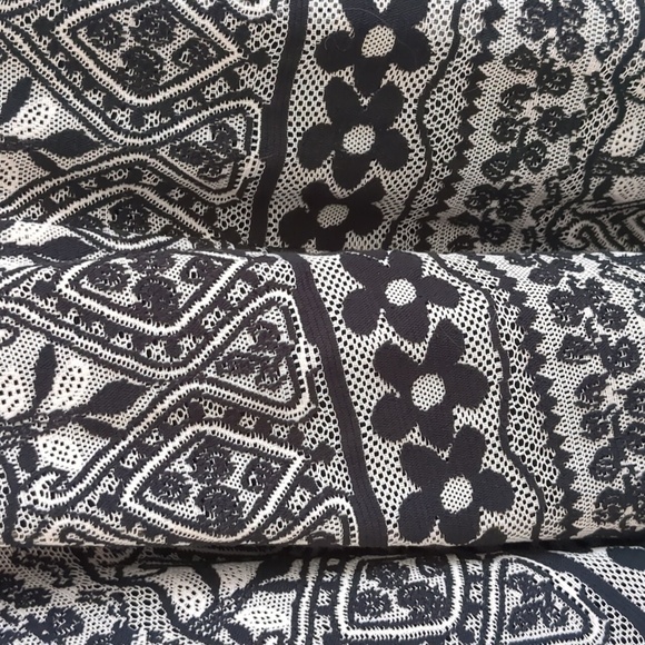 Small American Rag Dress Mesh Lace Floral Black White Back Zipper - Picture 13 of 13